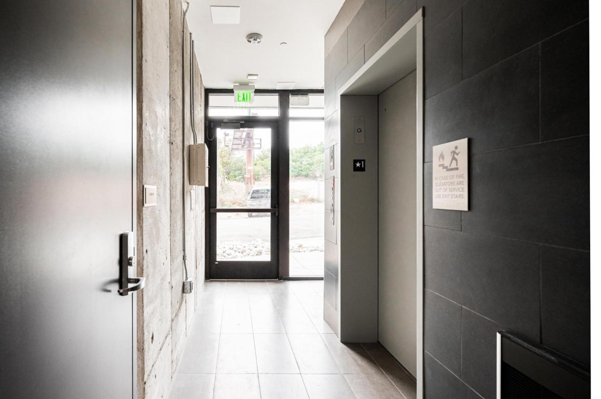 Villa Luxurious Escape - Walk To Empower Field - Tesoro DEN Exterior foto
